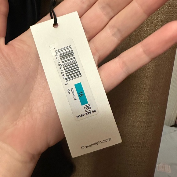 NWT Calvin Klein Women's Full Coverage Pleated Panel One Piece Swimsuit Size 16 - Picture 3 of 7